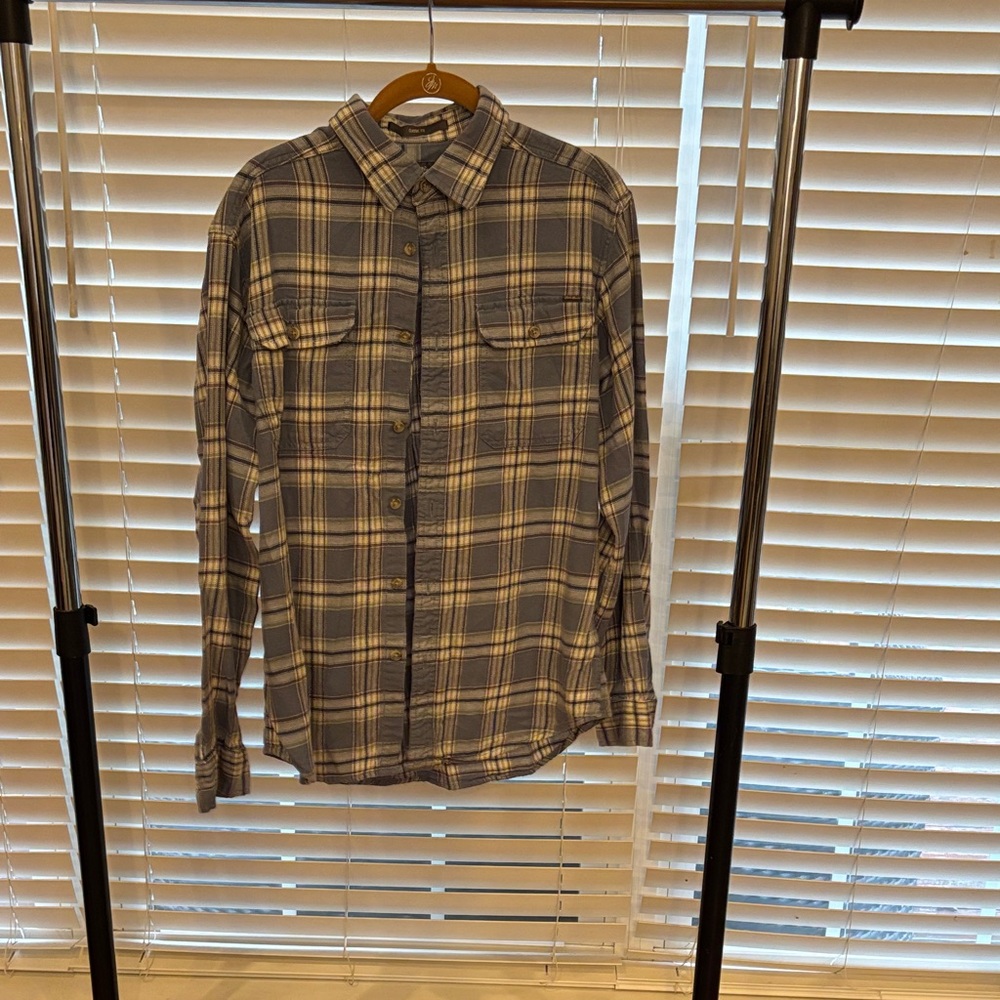 Eddie Bauer Blue, Gray and Cream Plaid light Flannel Classic fit button down